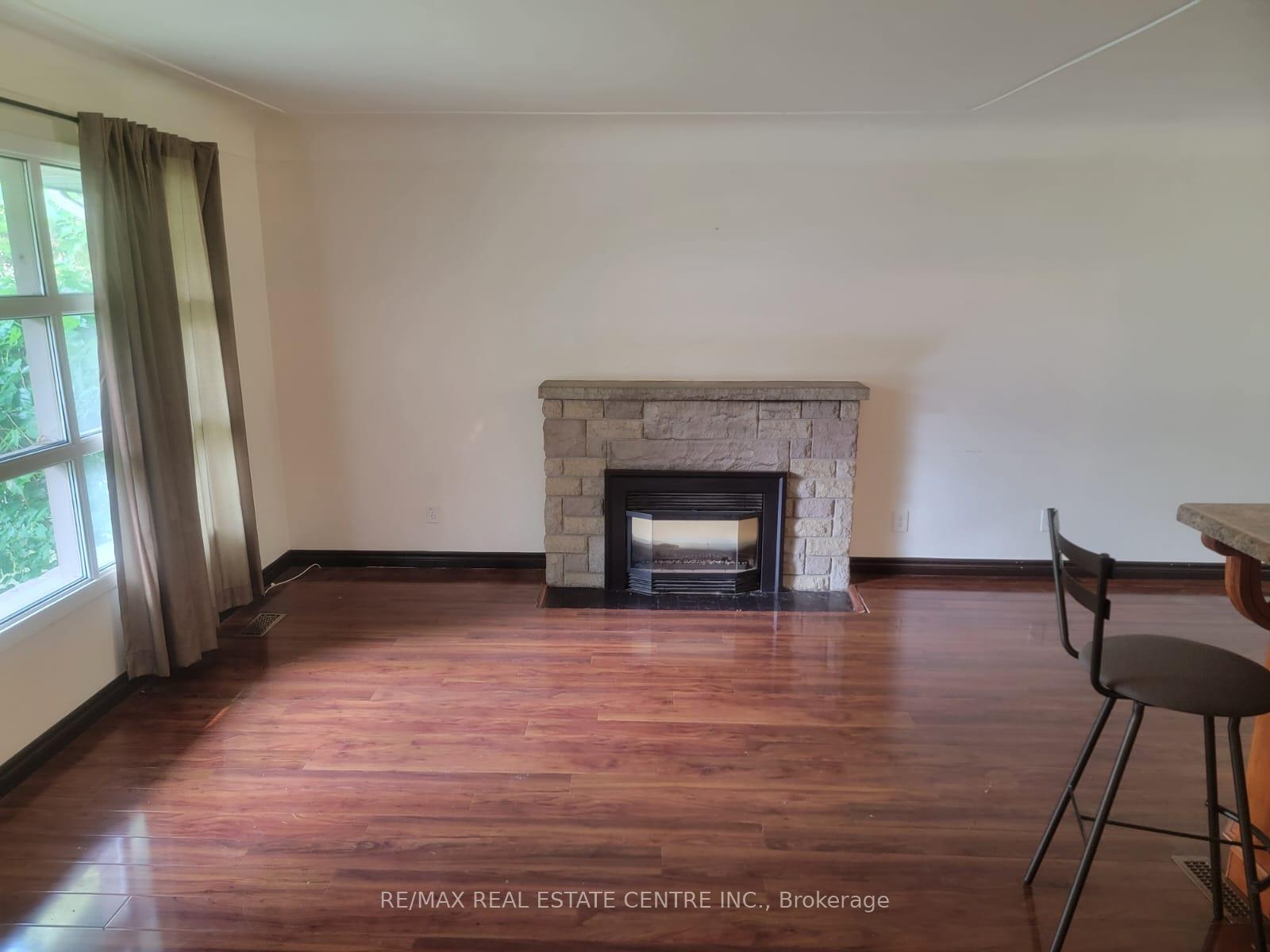 Photo 7 of 38 Hatton Drive, Hamilton, Ancaster — HOMEH