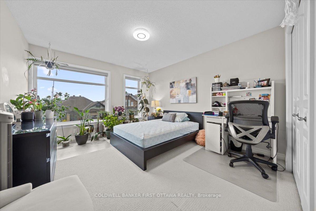 Photo 16 of 66 Palfrey Way, Ottawa, Kanata - Emerald Meadows/Trailwest — HOMEH