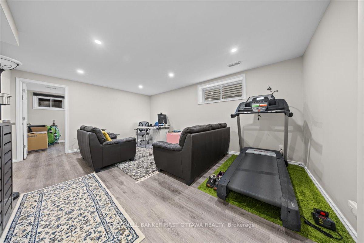Photo 17 of 66 Palfrey Way, Ottawa, Kanata - Emerald Meadows/Trailwest — HOMEH