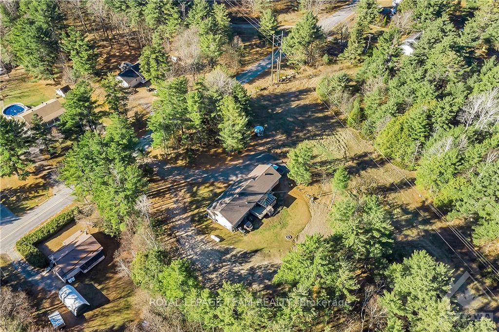 Photo 31 of 556 Mclachlan Road, McNab/Braeside, Mcnab/Braeside Twps — HOMEH