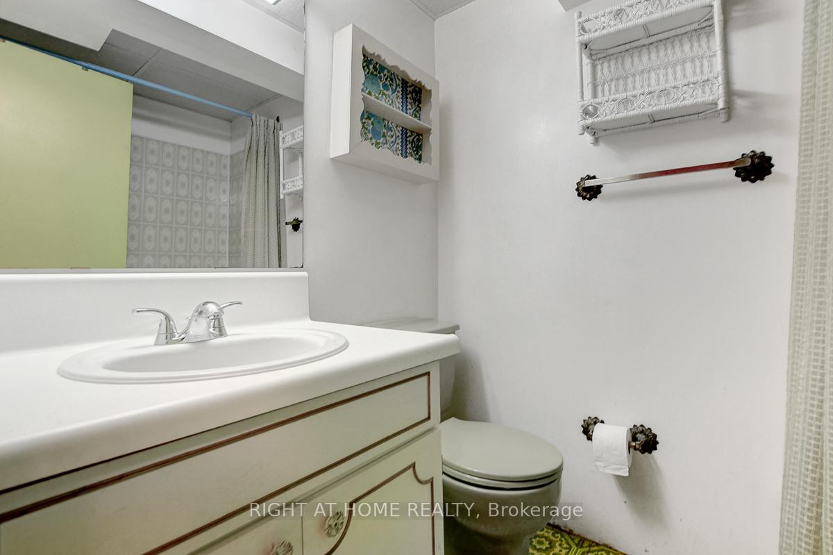 Photo 39 of 18 Courtney Road, Ottawa, Kanata - Glencairn/Hazeldean — HOMEH