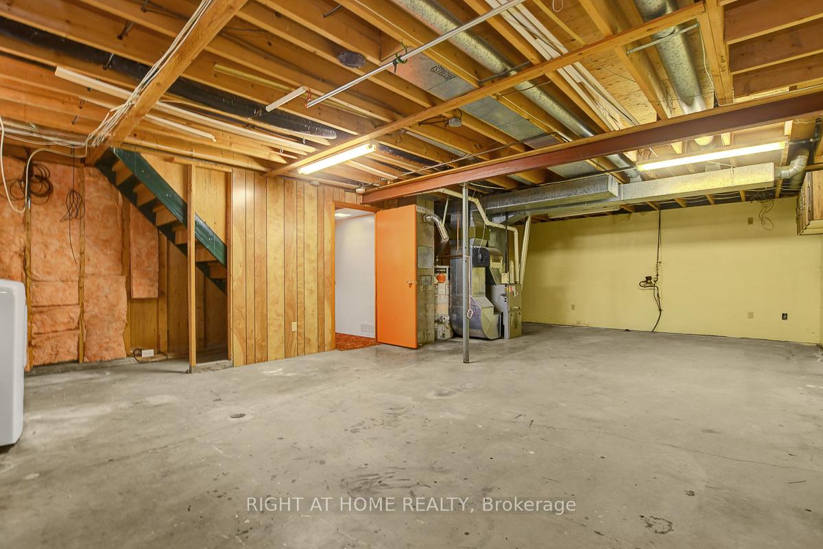 Photo 41 of 18 Courtney Road, Ottawa, Kanata - Glencairn/Hazeldean — HOMEH