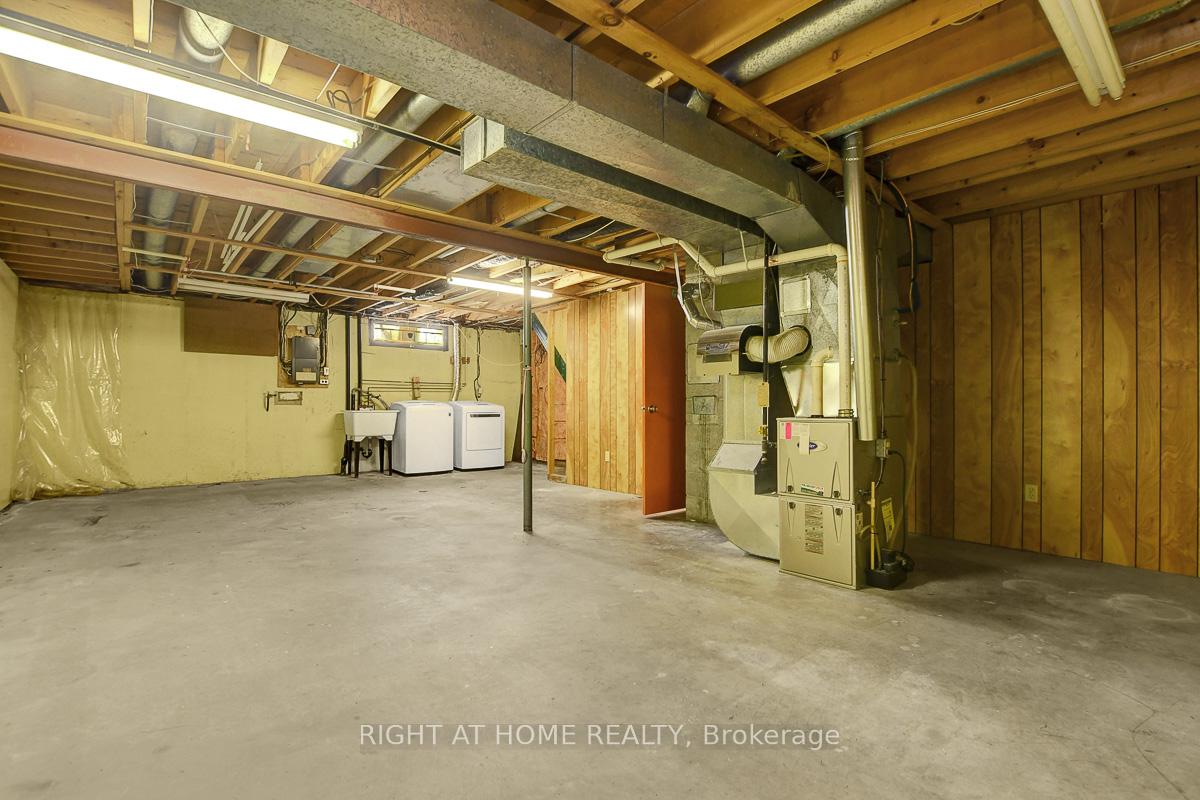 Photo 42 of 18 Courtney Road, Ottawa, Kanata - Glencairn/Hazeldean — HOMEH