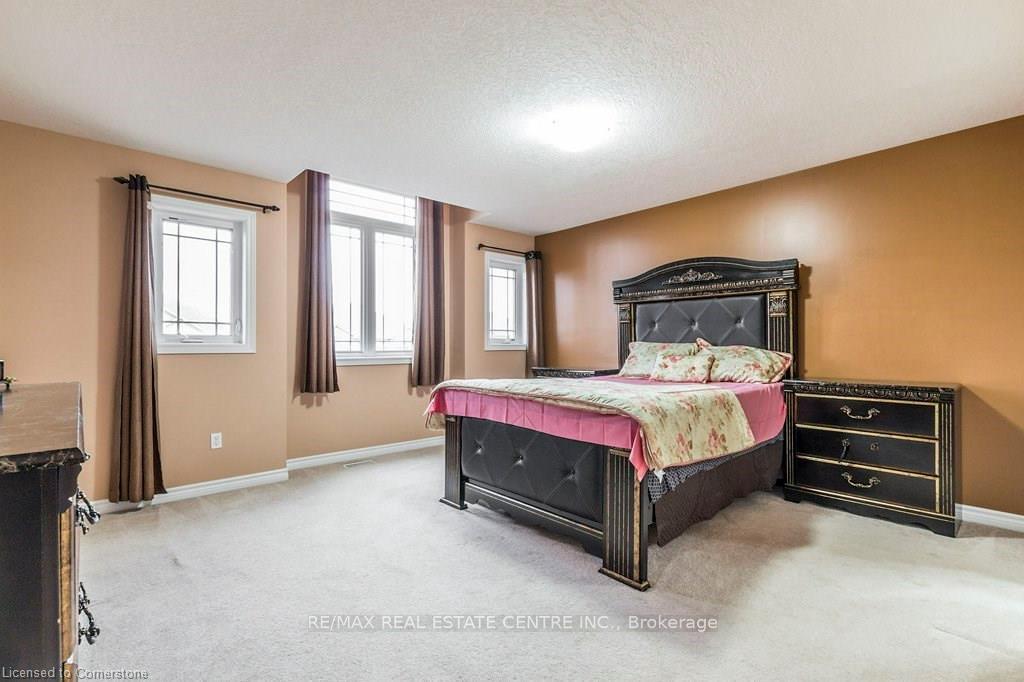 Photo 3 of 193 Huck Crescent, Kitchener — HOMEH