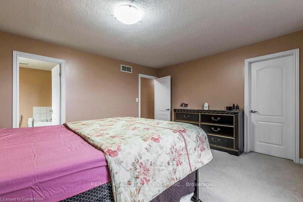 Photo 4 of 193 Huck Crescent, Kitchener — HOMEH