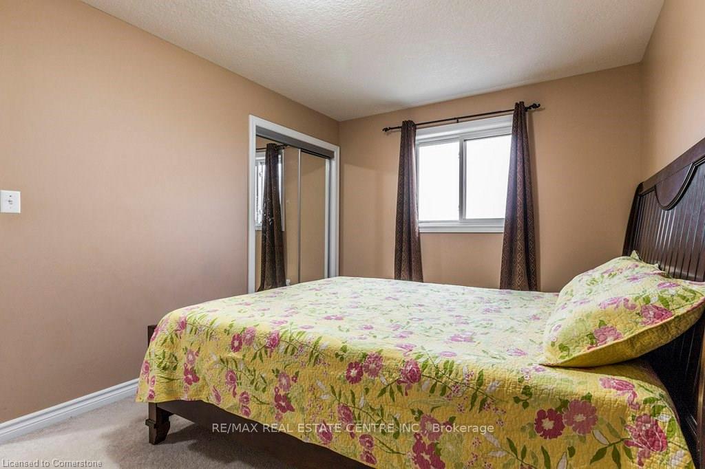 Photo 7 of 193 Huck Crescent, Kitchener — HOMEH