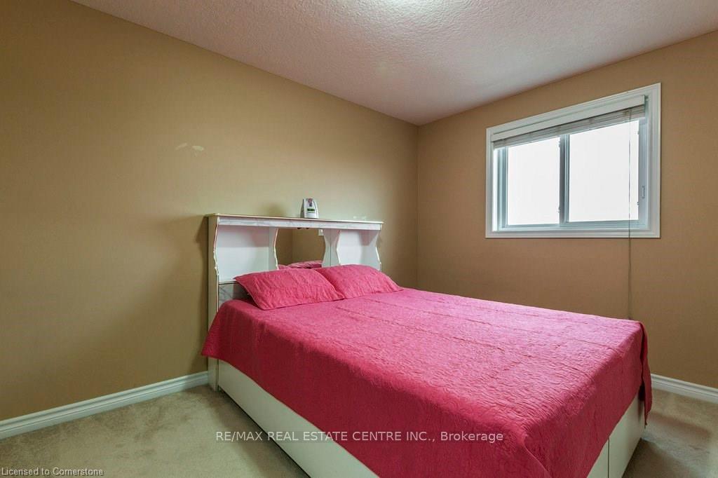Photo 9 of 193 Huck Crescent, Kitchener — HOMEH
