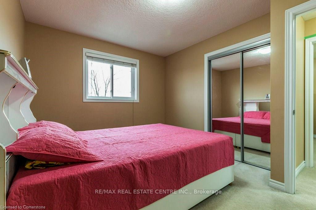Photo 10 of 193 Huck Crescent, Kitchener — HOMEH