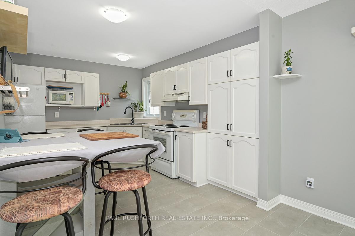 Photo 10 of 167 Bridlewood Drive, Ottawa, Kanata - Bridlewood — HOMEH