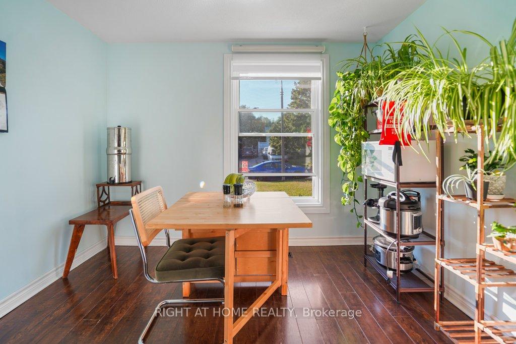 Photo 5 of 146 Greendale Crescent, Kitchener — HOMEH