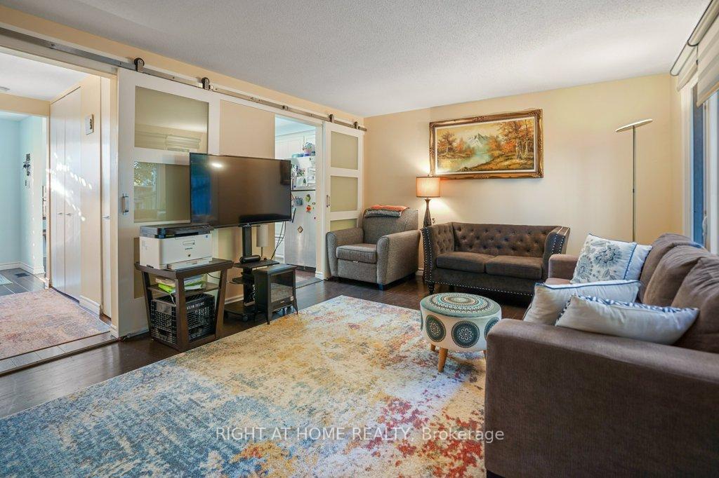 Photo 9 of 146 Greendale Crescent, Kitchener — HOMEH