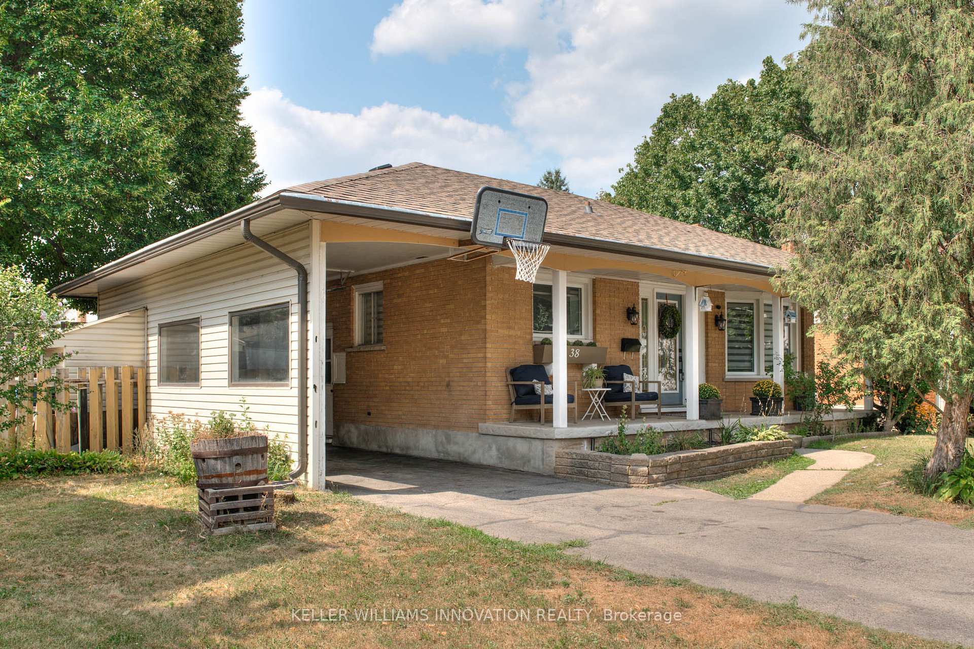 Photo 1 of 38 Fairlawn Road, Kitchener — HOMEH