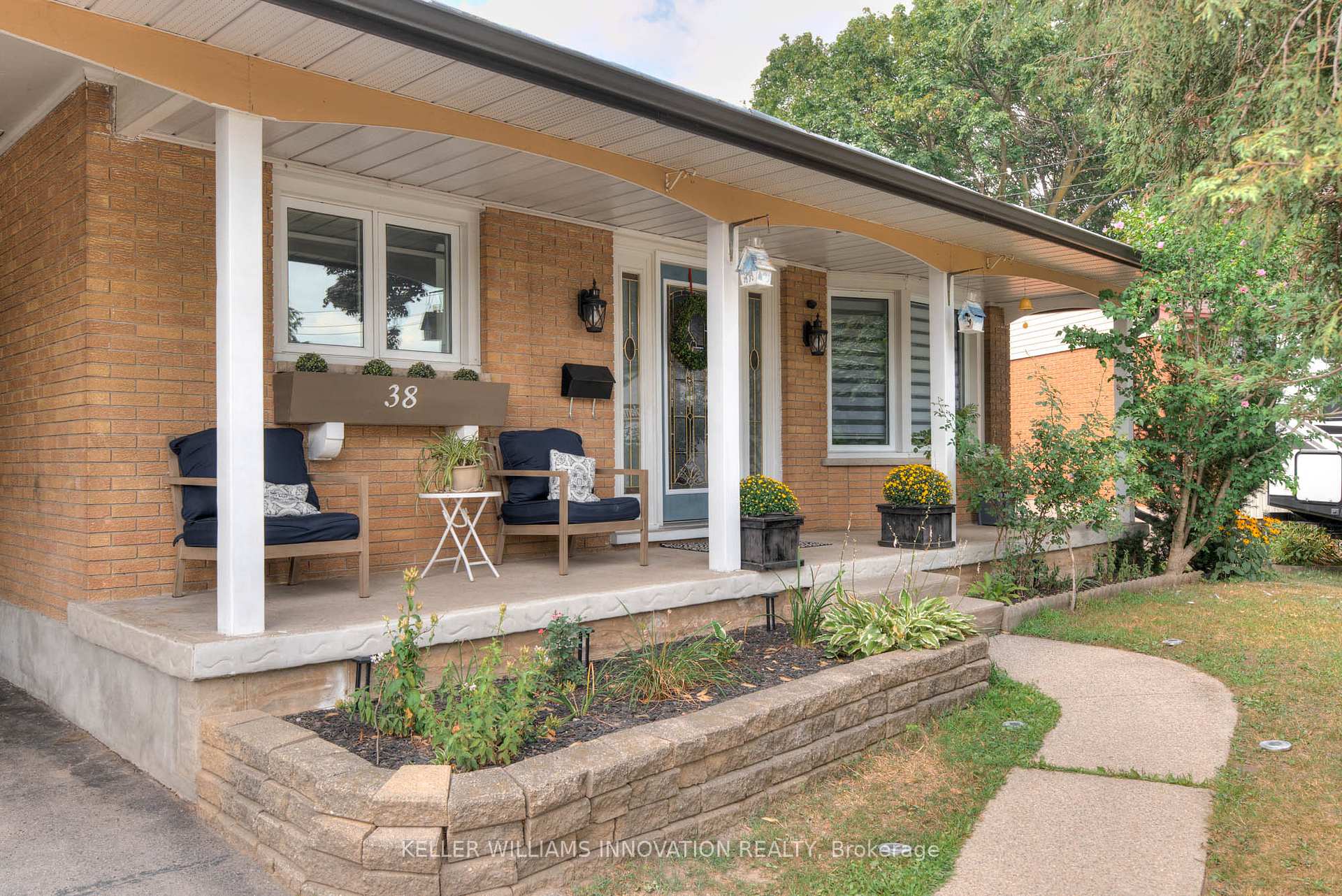 Photo 4 of 38 Fairlawn Road, Kitchener — HOMEH
