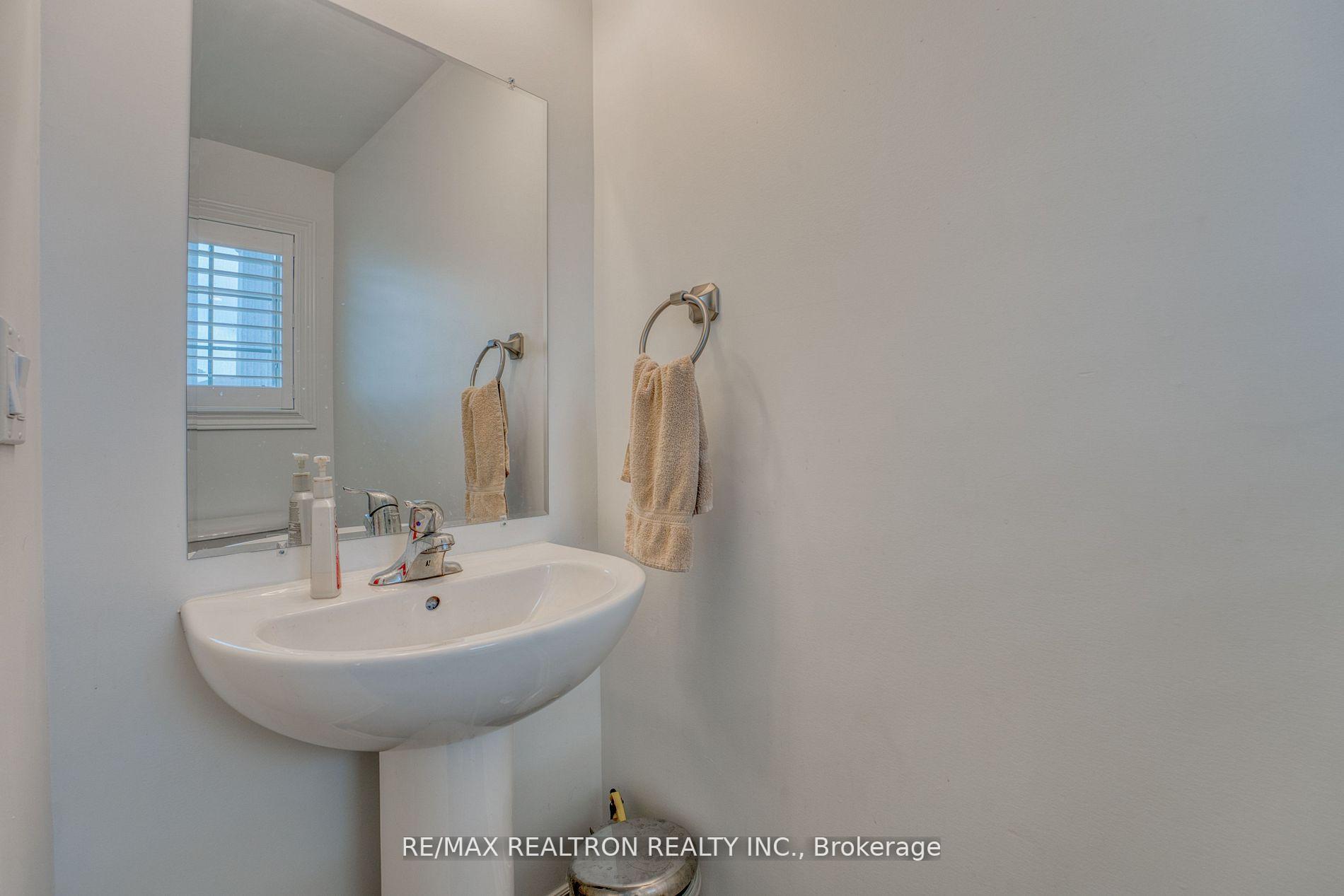 Photo 13 of 108 Brennan Crescent, Loyalist, Odessa — HOMEH