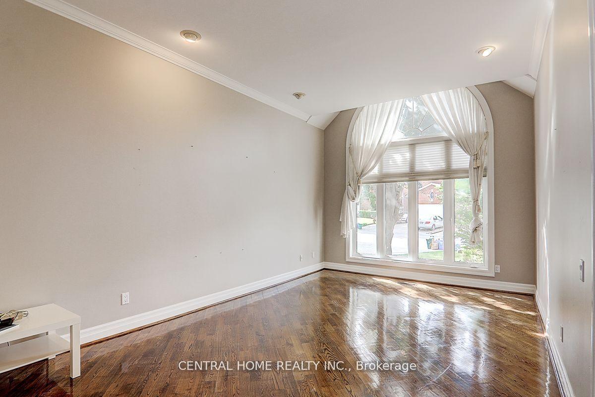 Photo 5 of 134 Bradgate Drive, Markham, Thornlea — HOMEH