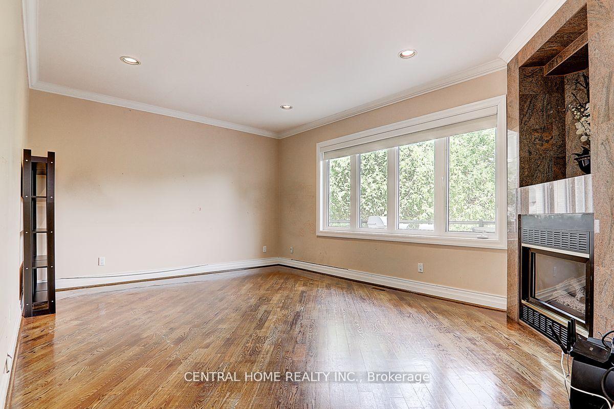 Photo 11 of 134 Bradgate Drive, Markham, Thornlea — HOMEH
