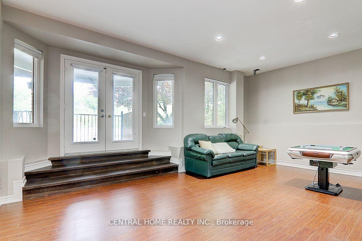 Photo 34 of 134 Bradgate Drive, Markham, Thornlea — HOMEH