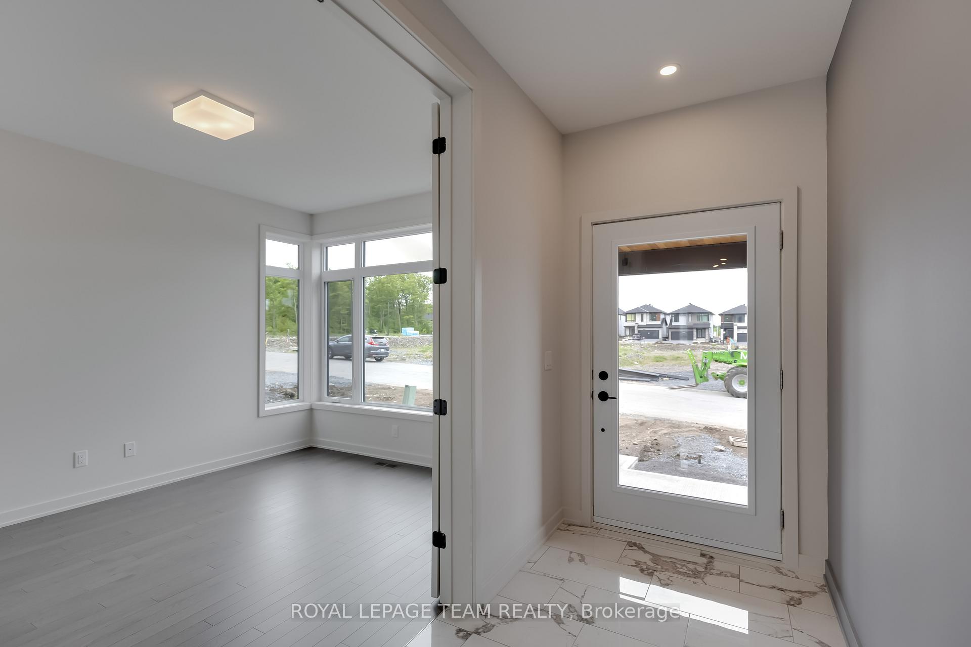 Photo 3 of 405 Point Grey Terrace, Ottawa, Kanata - Kanata Lakes/Heritage Hills — HOMEH