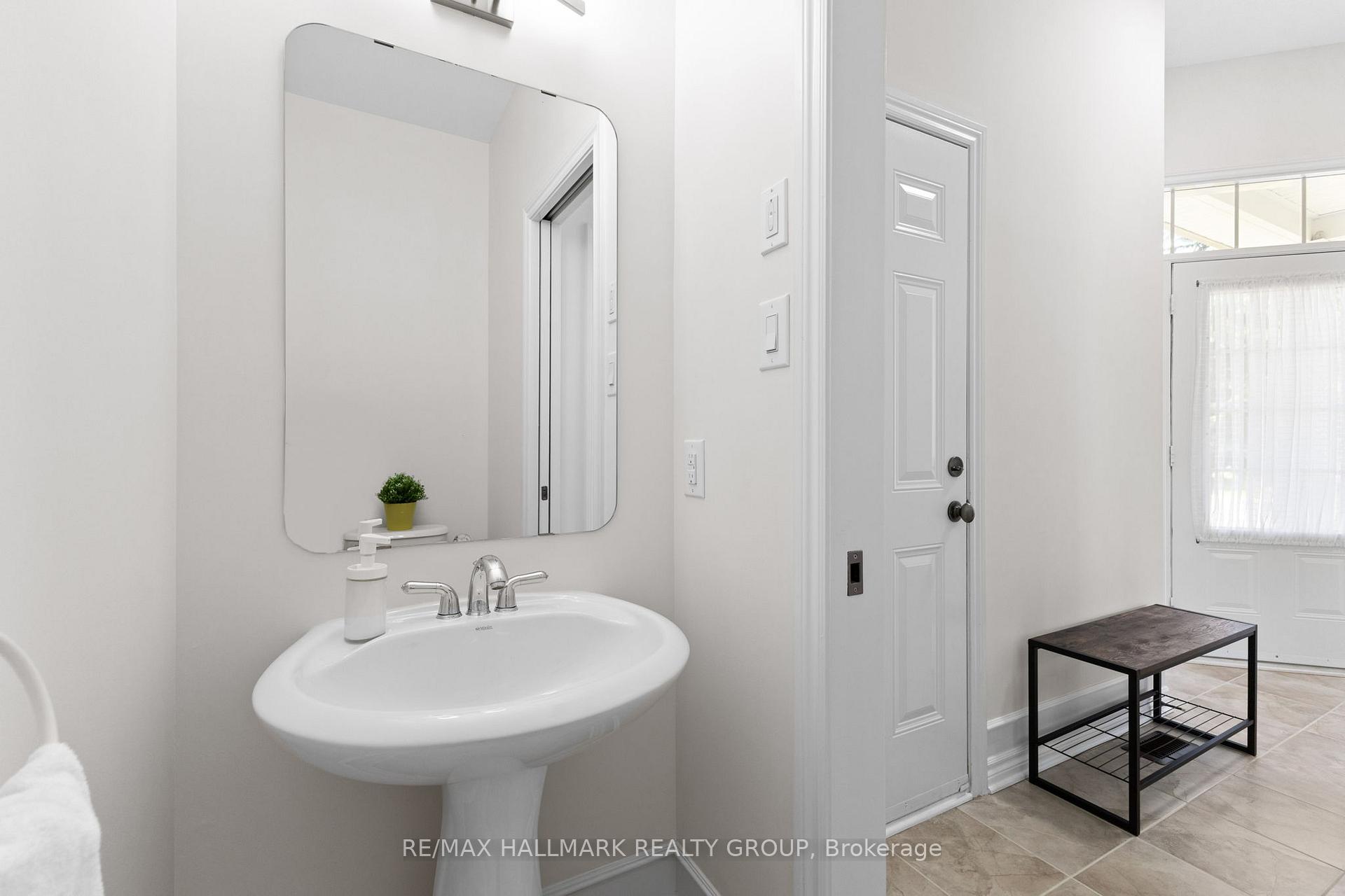 Photo 5 of 161 Bridgestone Drive, Ottawa, Kanata - Bridlewood — HOMEH