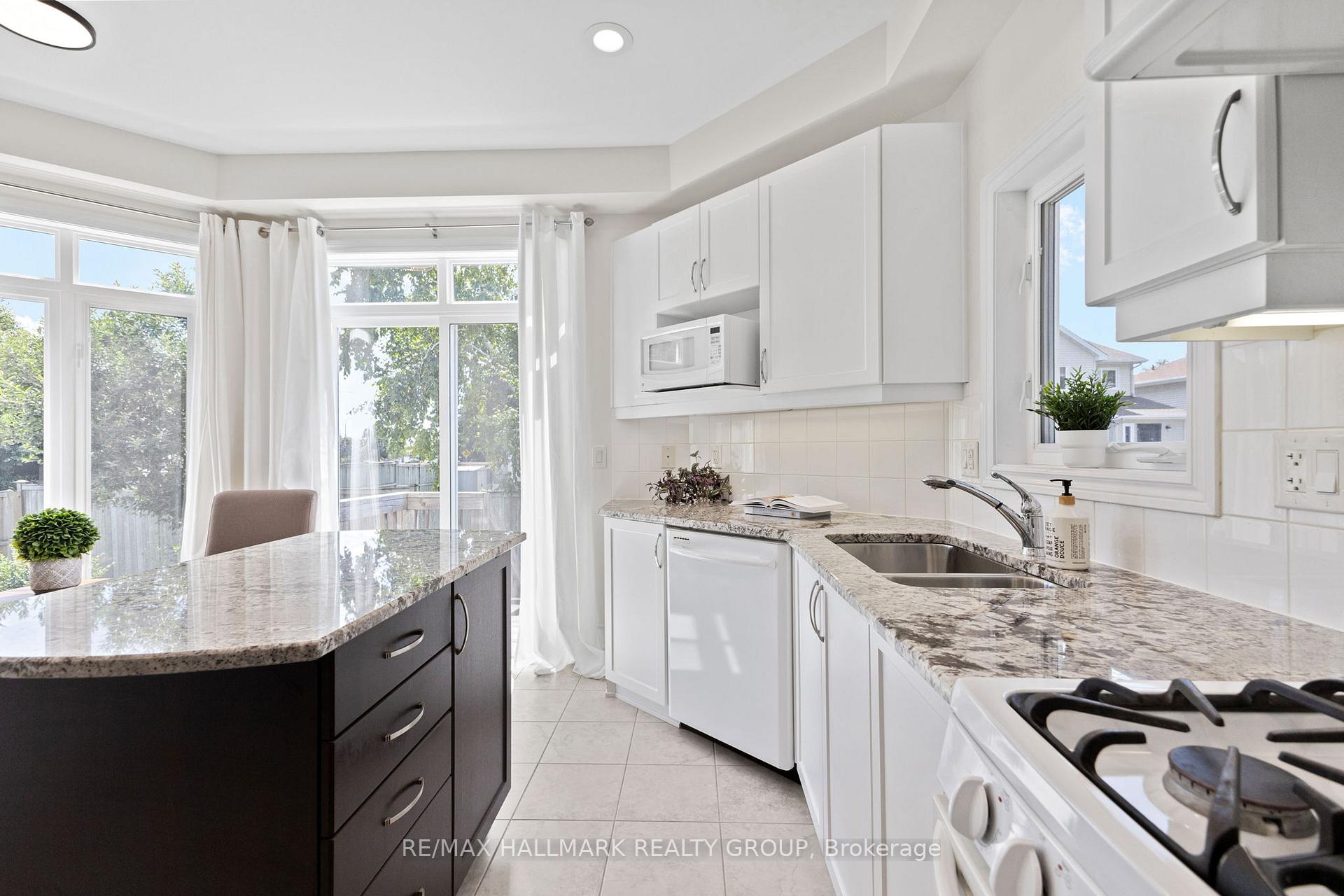 Photo 14 of 161 Bridgestone Drive, Ottawa, Kanata - Bridlewood — HOMEH