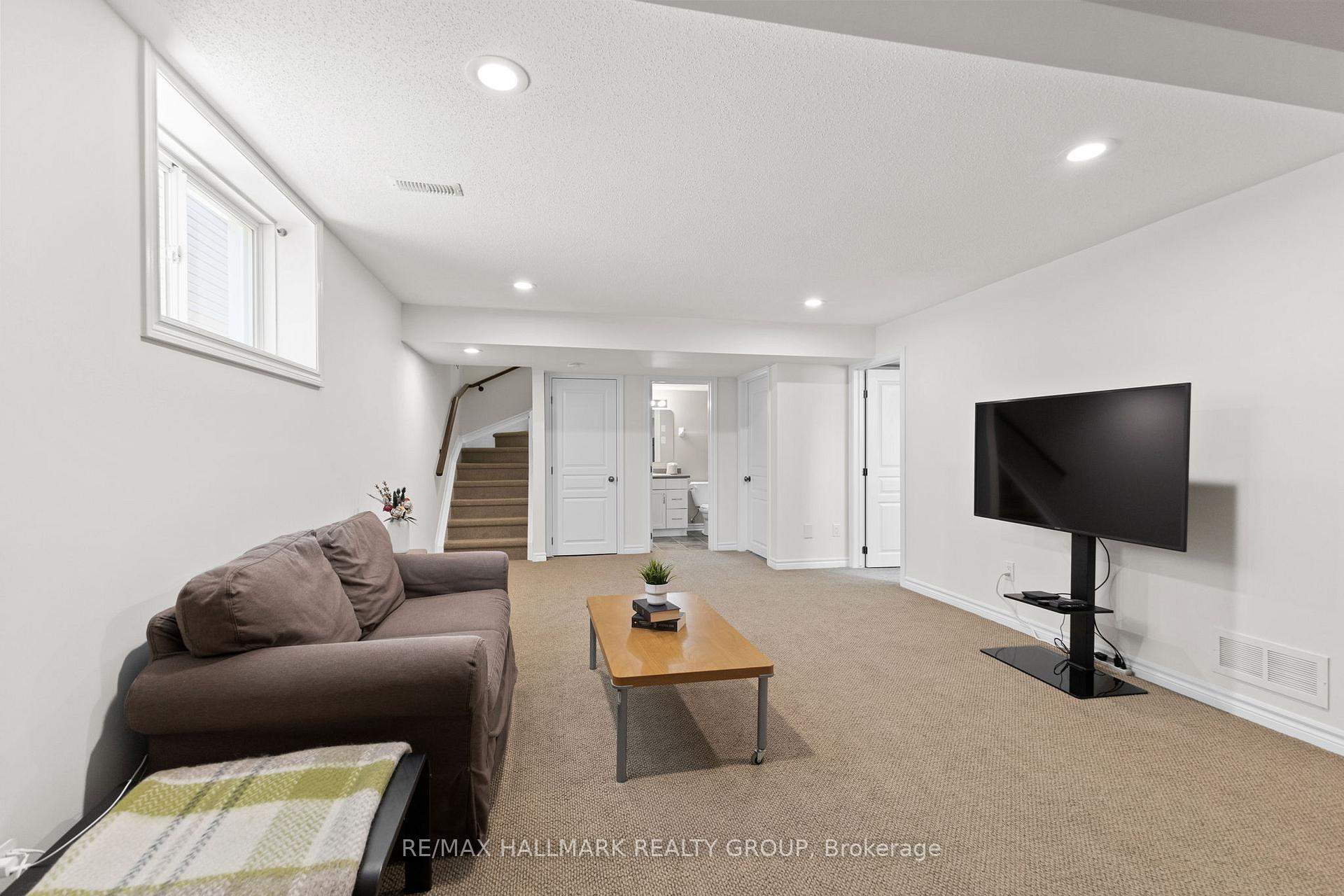 Photo 33 of 161 Bridgestone Drive, Ottawa, Kanata - Bridlewood — HOMEH