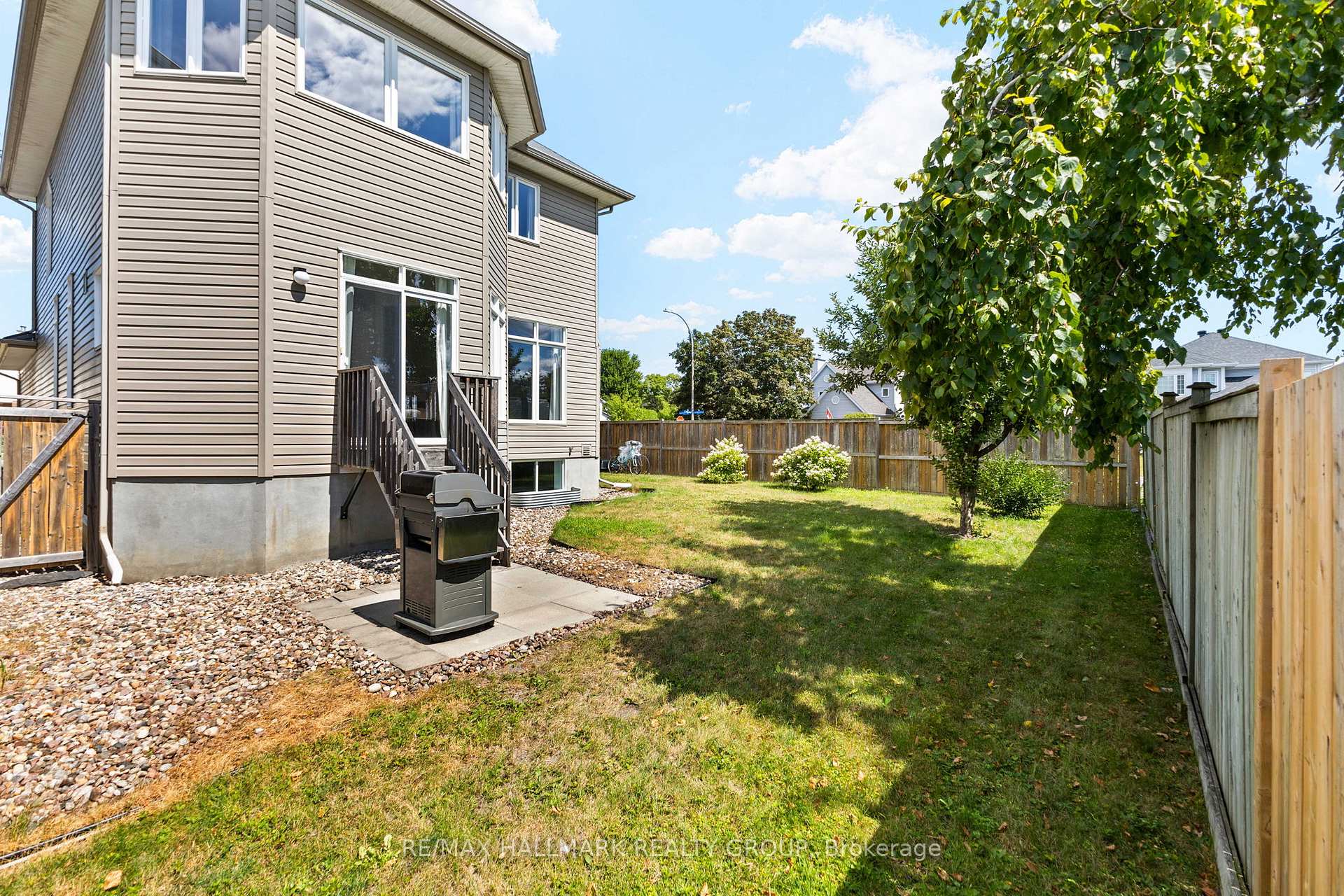 Photo 37 of 161 Bridgestone Drive, Ottawa, Kanata - Bridlewood — HOMEH