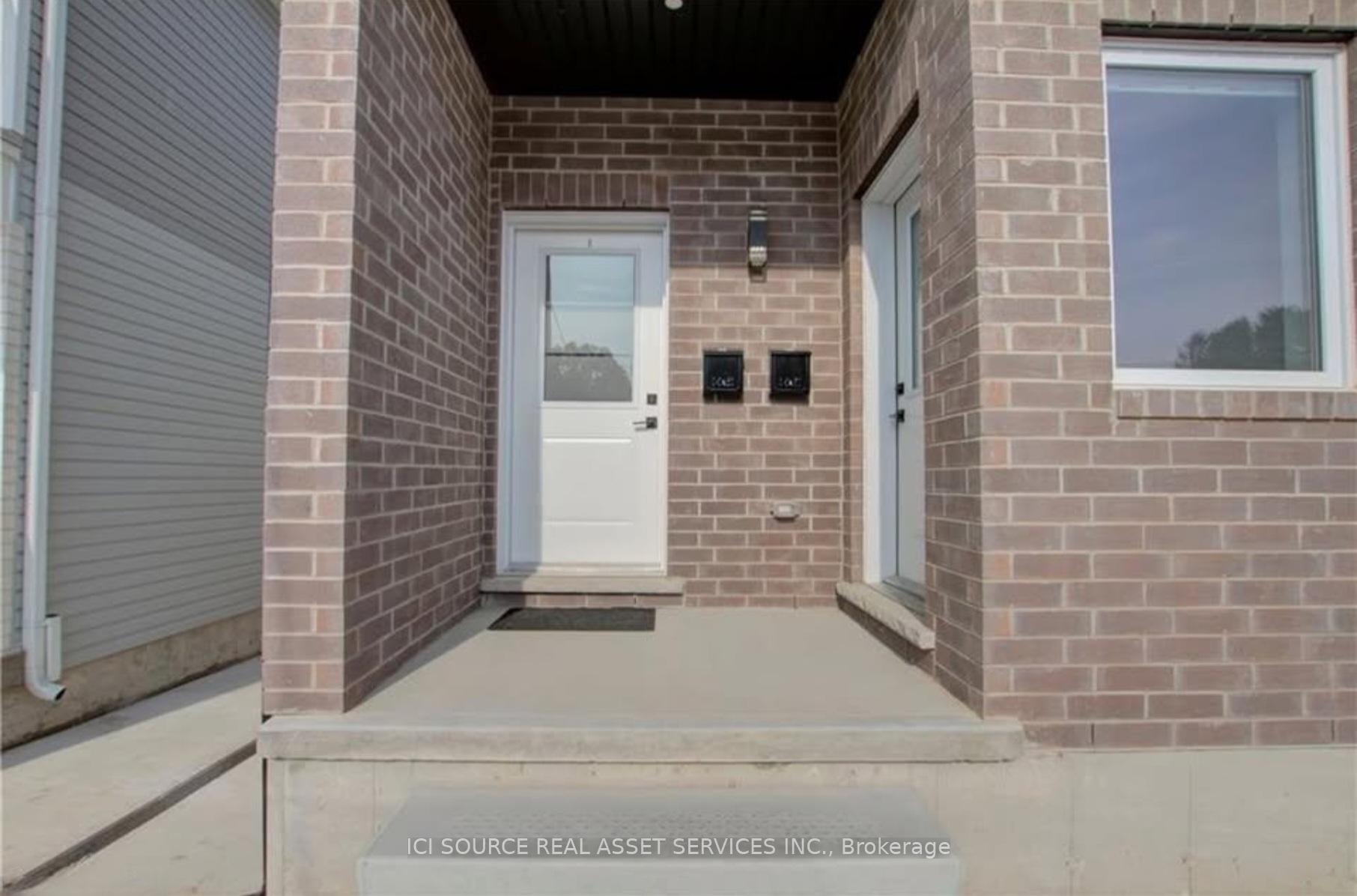 Photo 2 of Unit B, 104 Fifth Avenue, Kitchener — HOMEH