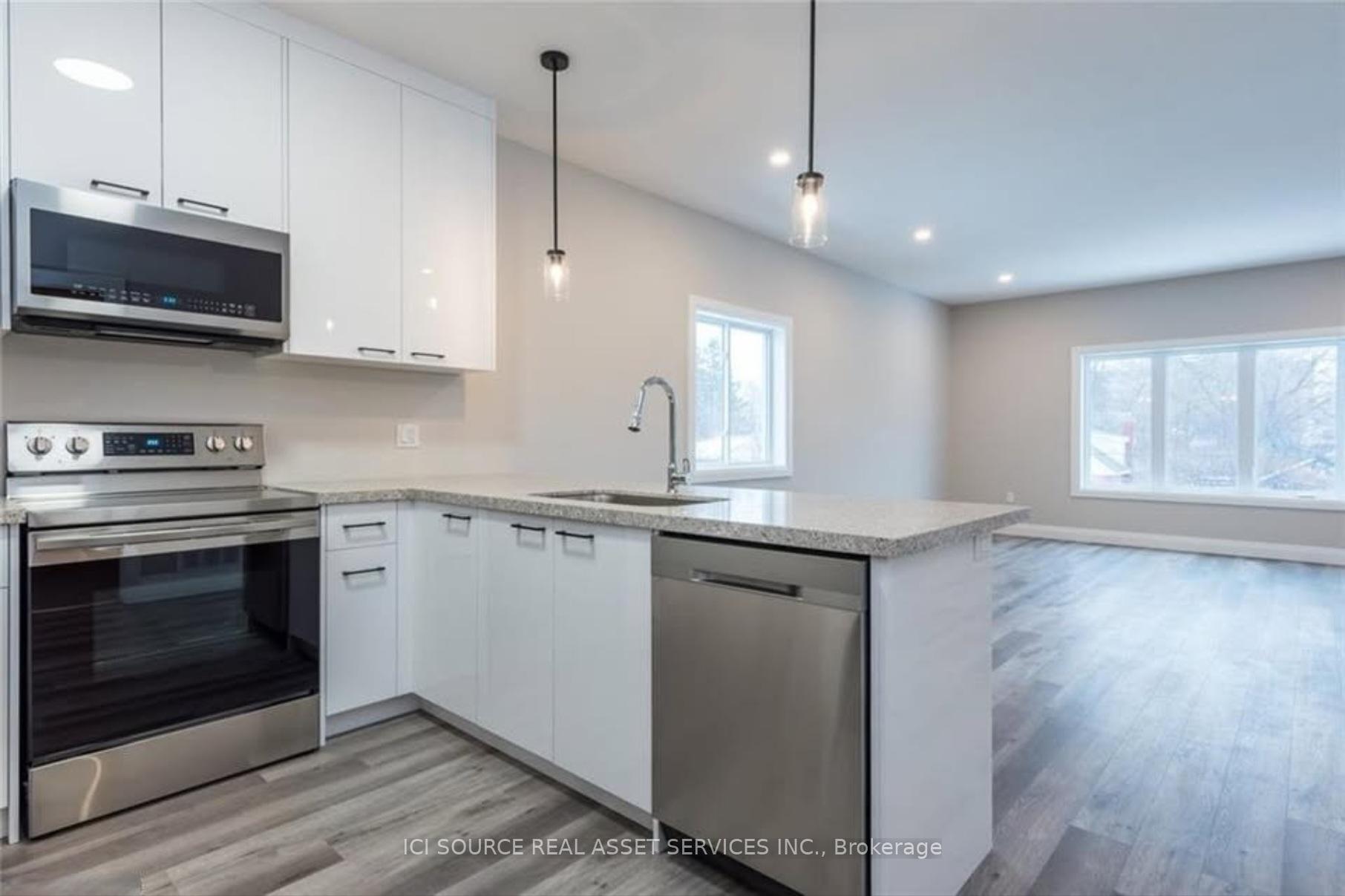 Photo 7 of Unit B, 104 Fifth Avenue, Kitchener — HOMEH