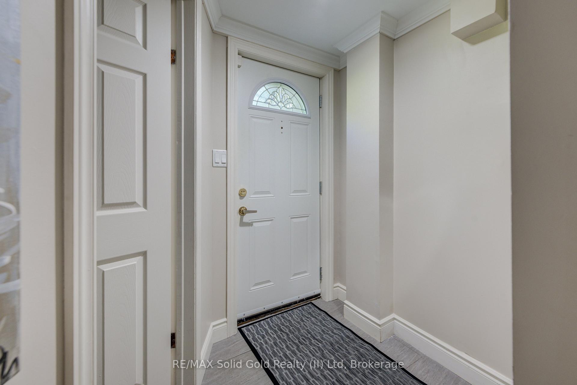 Photo 22 of 211 Village Road, Kitchener — HOMEH