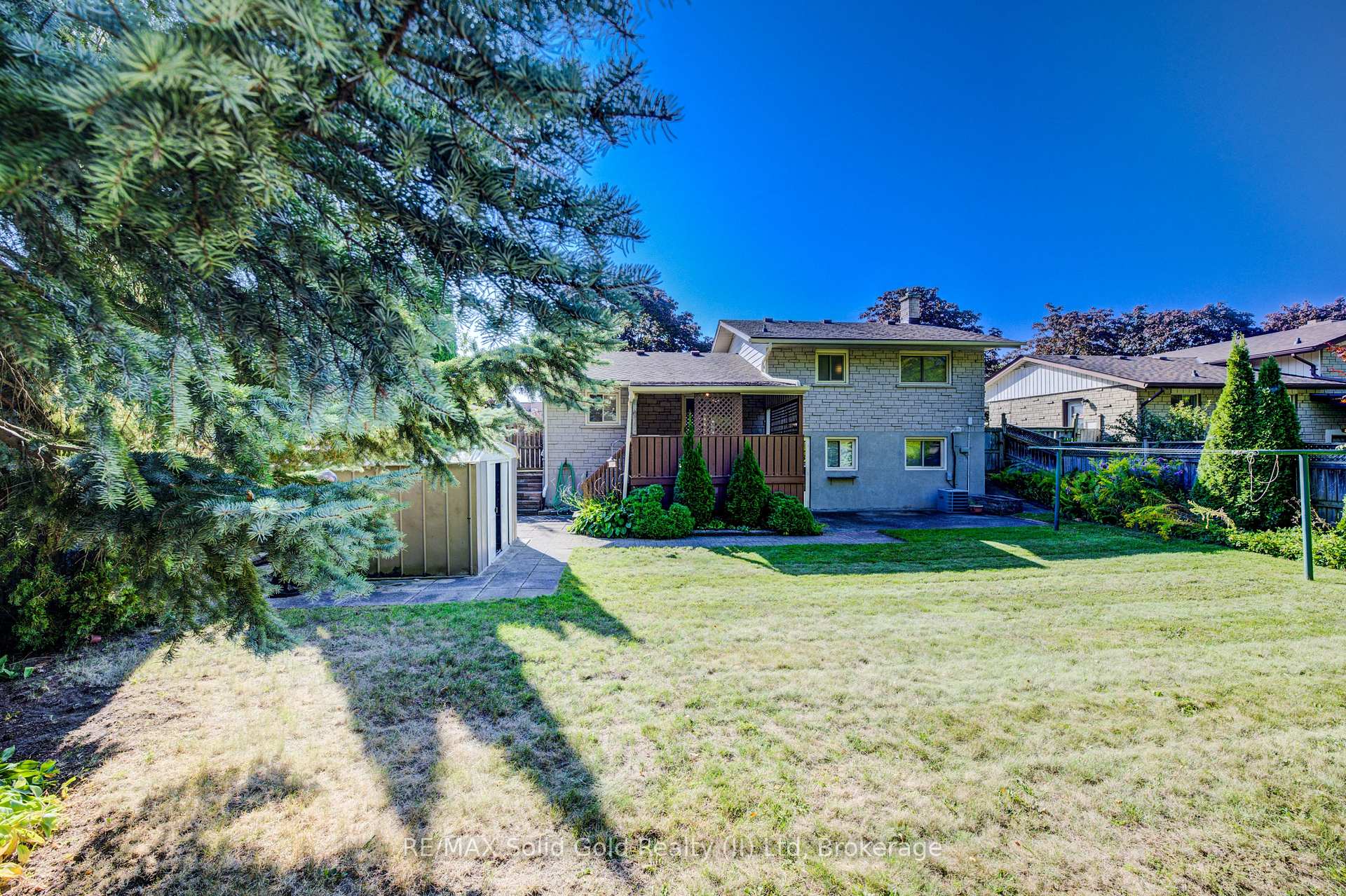 Photo 31 of 211 Village Road, Kitchener — HOMEH