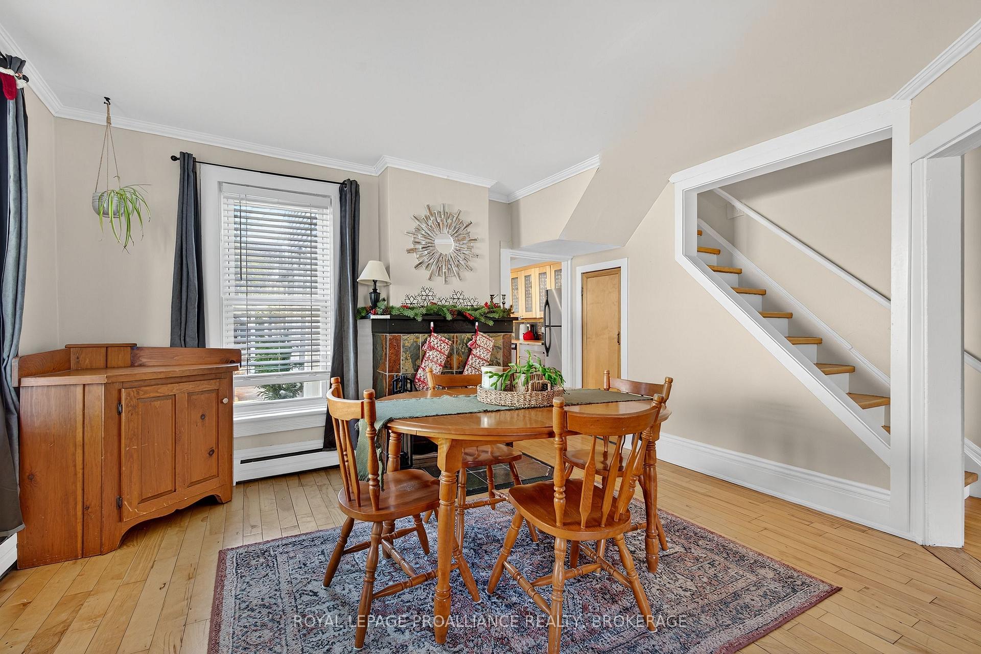 Photo 7 of 16 Pine Street, Kingston, East of Sir John A. Blvd — HOMEH