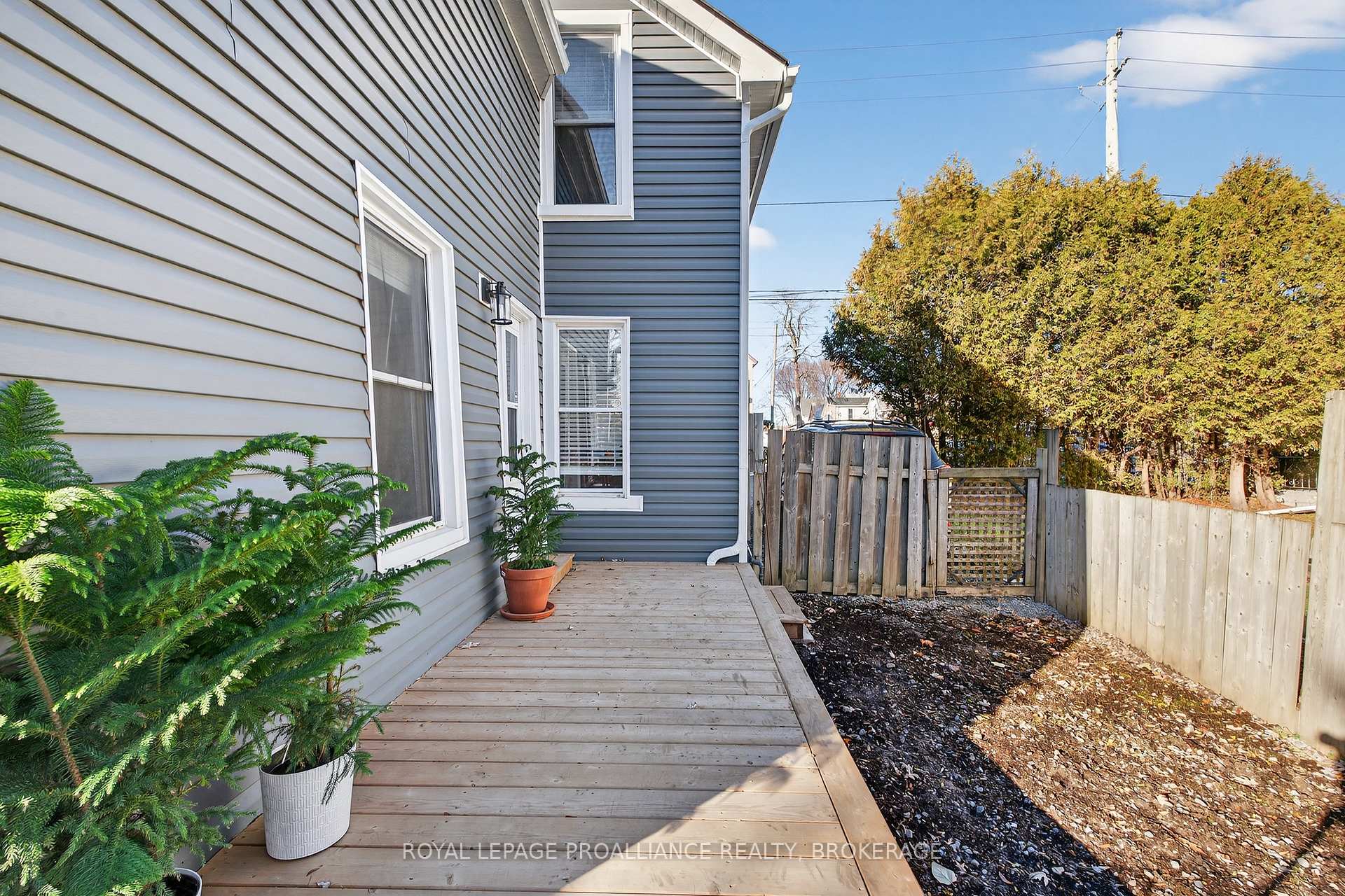Photo 25 of 16 Pine Street, Kingston, East of Sir John A. Blvd — HOMEH