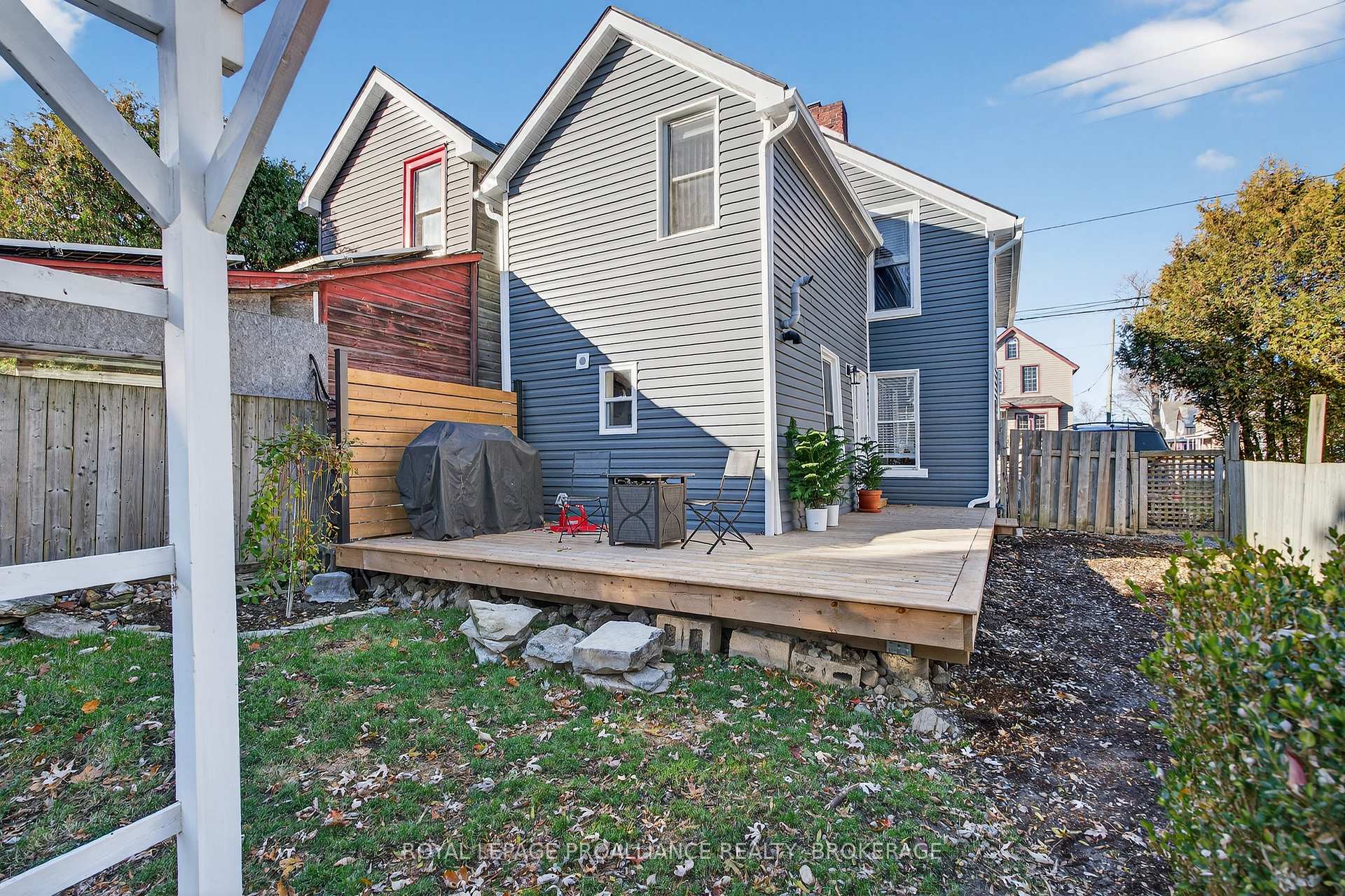 Photo 32 of 16 Pine Street, Kingston, East of Sir John A. Blvd — HOMEH