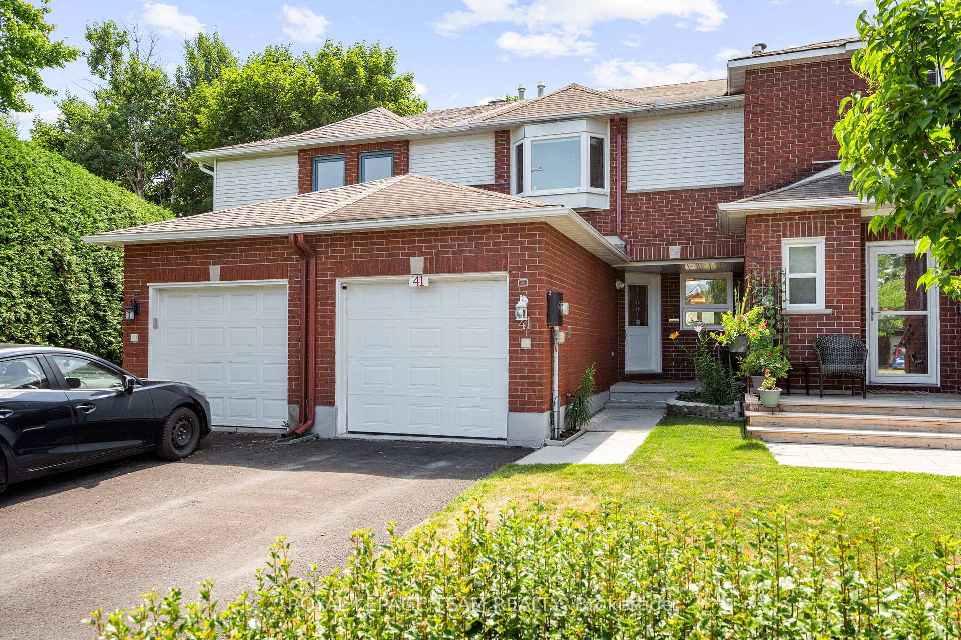 Photo 2 of 41 Peterson Place, Ottawa, Kanata - Katimavik — HOMEH