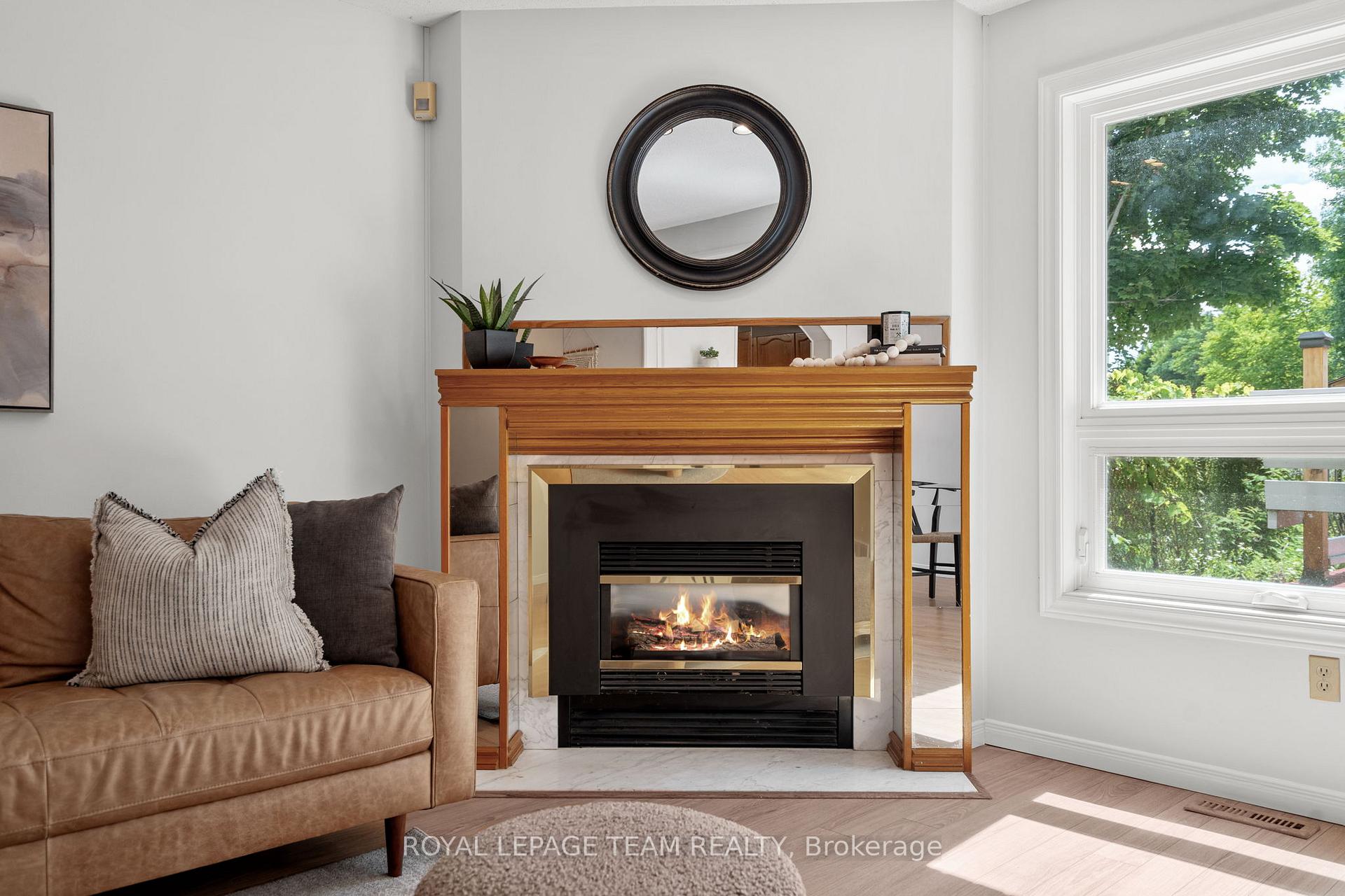 Photo 9 of 41 Peterson Place, Ottawa, Kanata - Katimavik — HOMEH