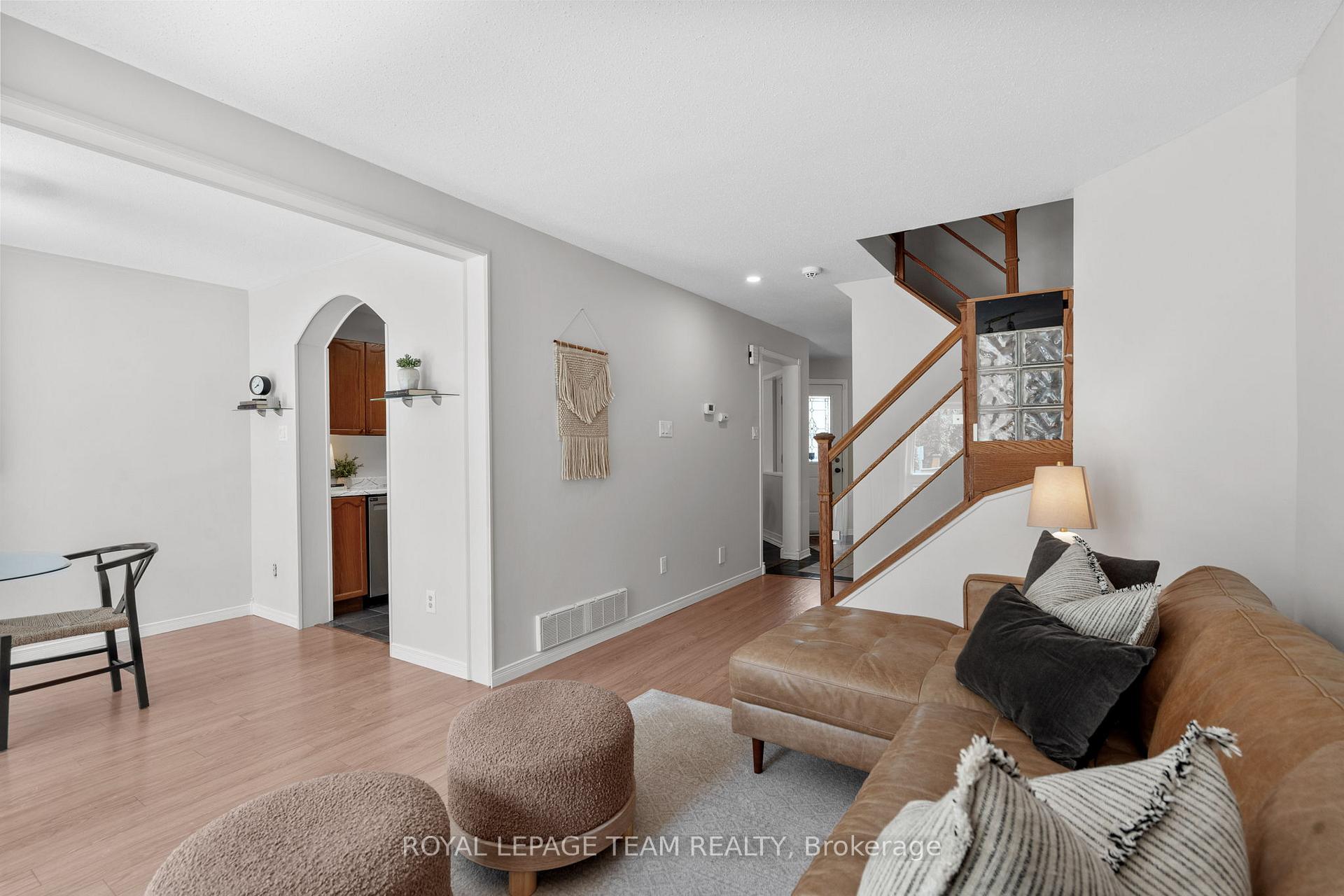 Photo 10 of 41 Peterson Place, Ottawa, Kanata - Katimavik — HOMEH