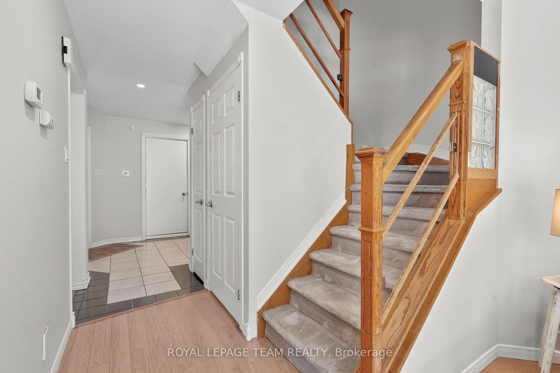 Photo 20 of 41 Peterson Place, Ottawa, Kanata - Katimavik — HOMEH