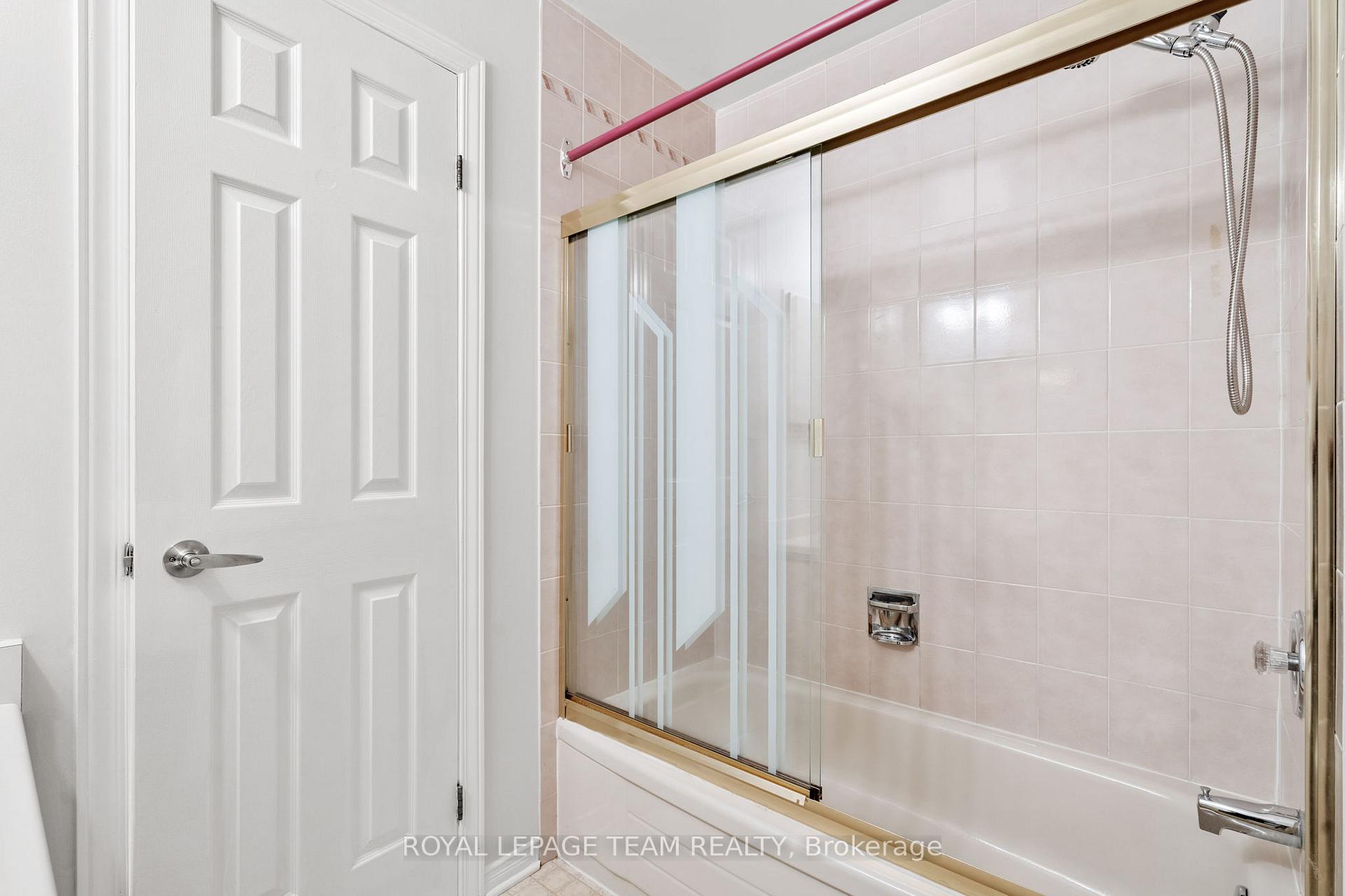 Photo 32 of 41 Peterson Place, Ottawa, Kanata - Katimavik — HOMEH