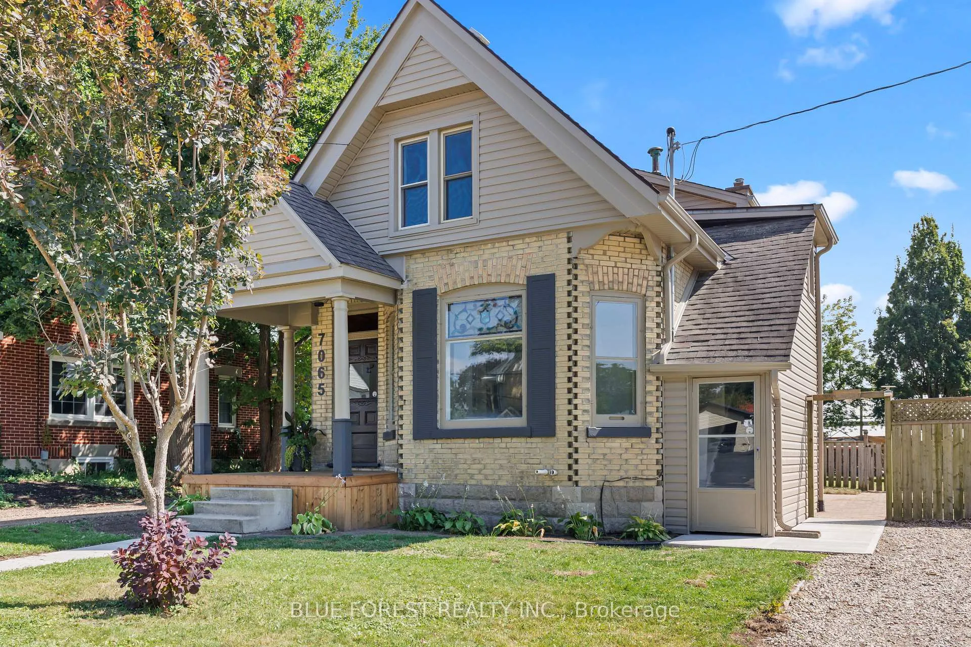 Front of 7065 Longwoods Road
