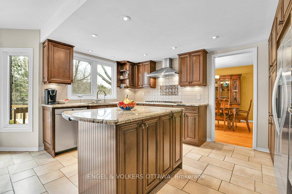 Photo 11 of 1106 Bravar Drive, Ottawa, Manotick Long Island & Nicholls Island — HOMEH
