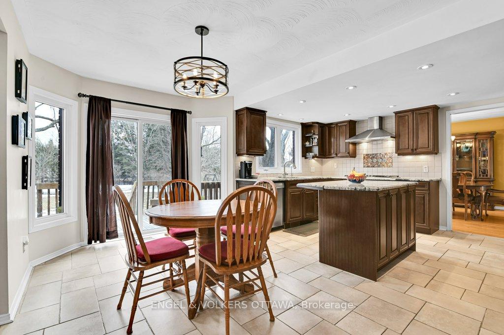 Photo 13 of 1106 Bravar Drive, Ottawa, Manotick Long Island & Nicholls Island — HOMEH
