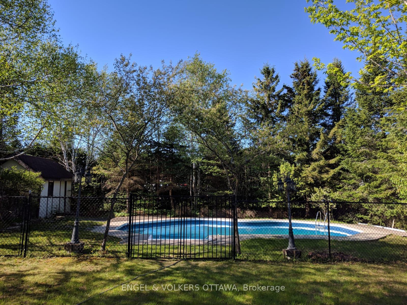 Photo 36 of 1106 Bravar Drive, Ottawa, Manotick Long Island & Nicholls Island — HOMEH