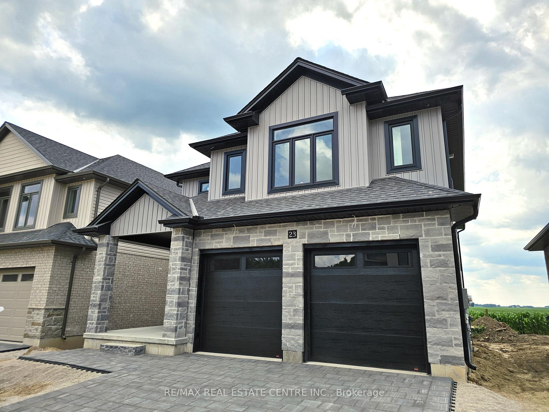 Photo 3 of Unit 4, 7966 Fallon Drive, Lucan Biddulph, Granton — HOMEH