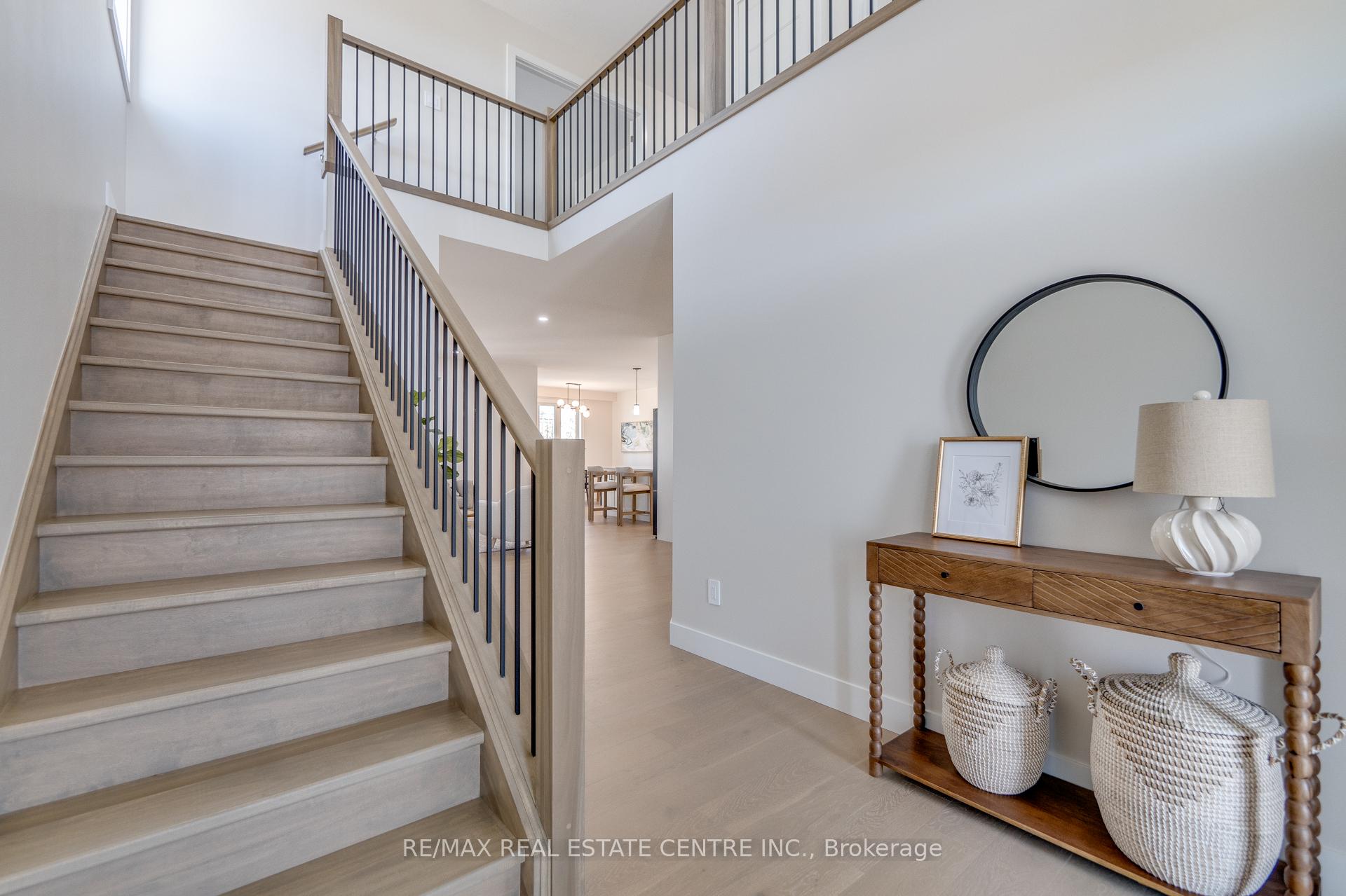 Photo 8 of Unit 4, 7966 Fallon Drive, Lucan Biddulph, Granton — HOMEH