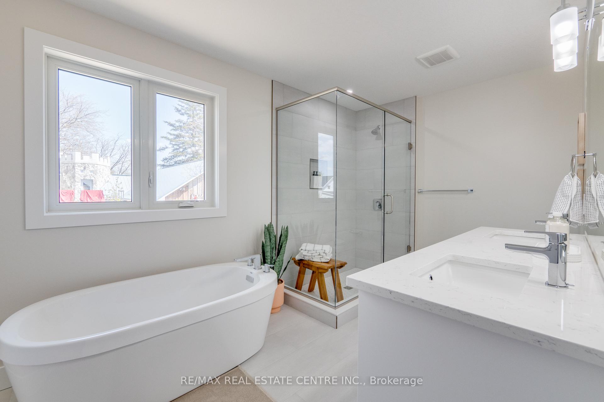 Photo 32 of Unit 4, 7966 Fallon Drive, Lucan Biddulph, Granton — HOMEH