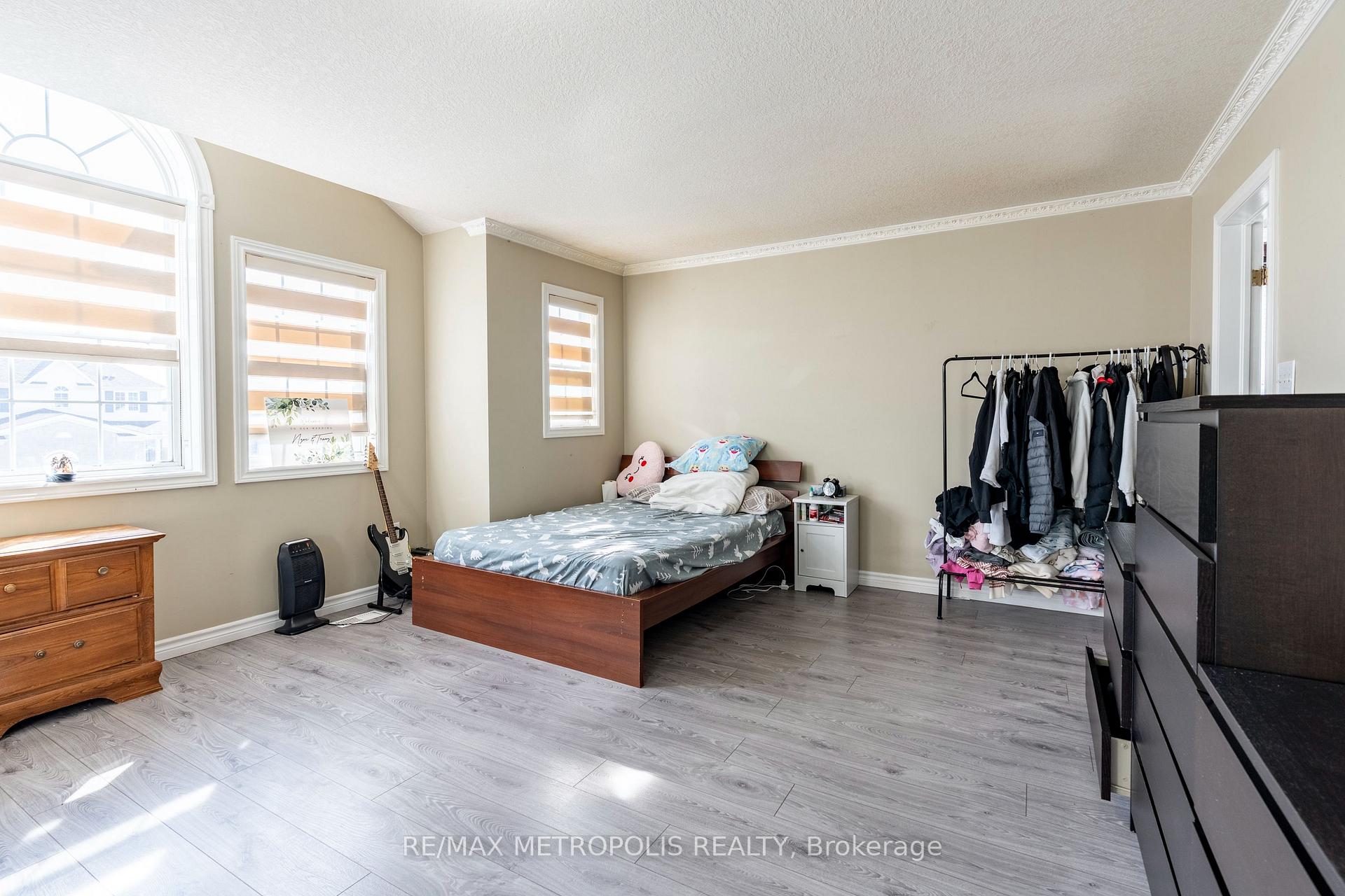 Photo 26 of 324 Colton Circle, Kitchener — HOMEH
