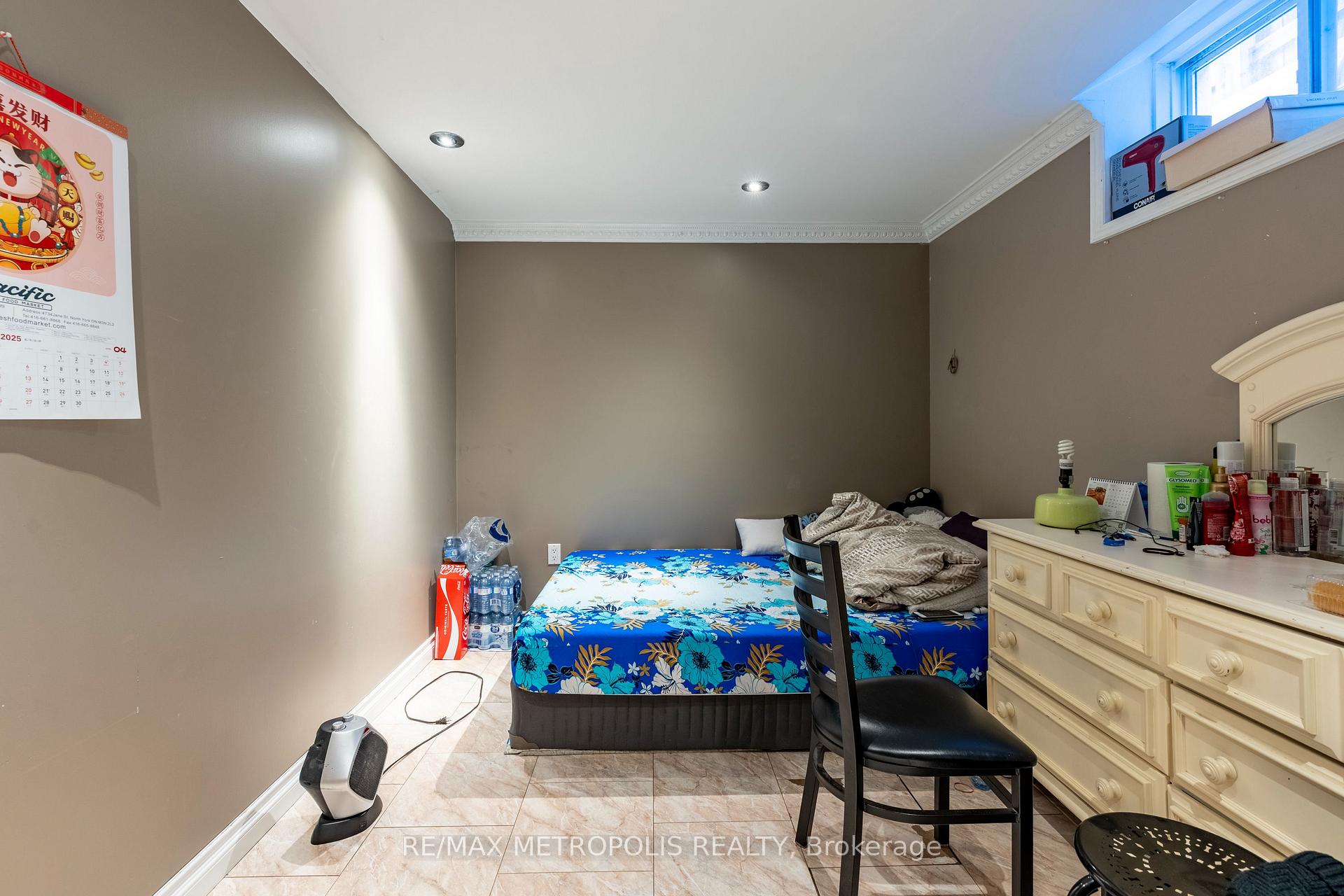 Photo 36 of 324 Colton Circle, Kitchener — HOMEH
