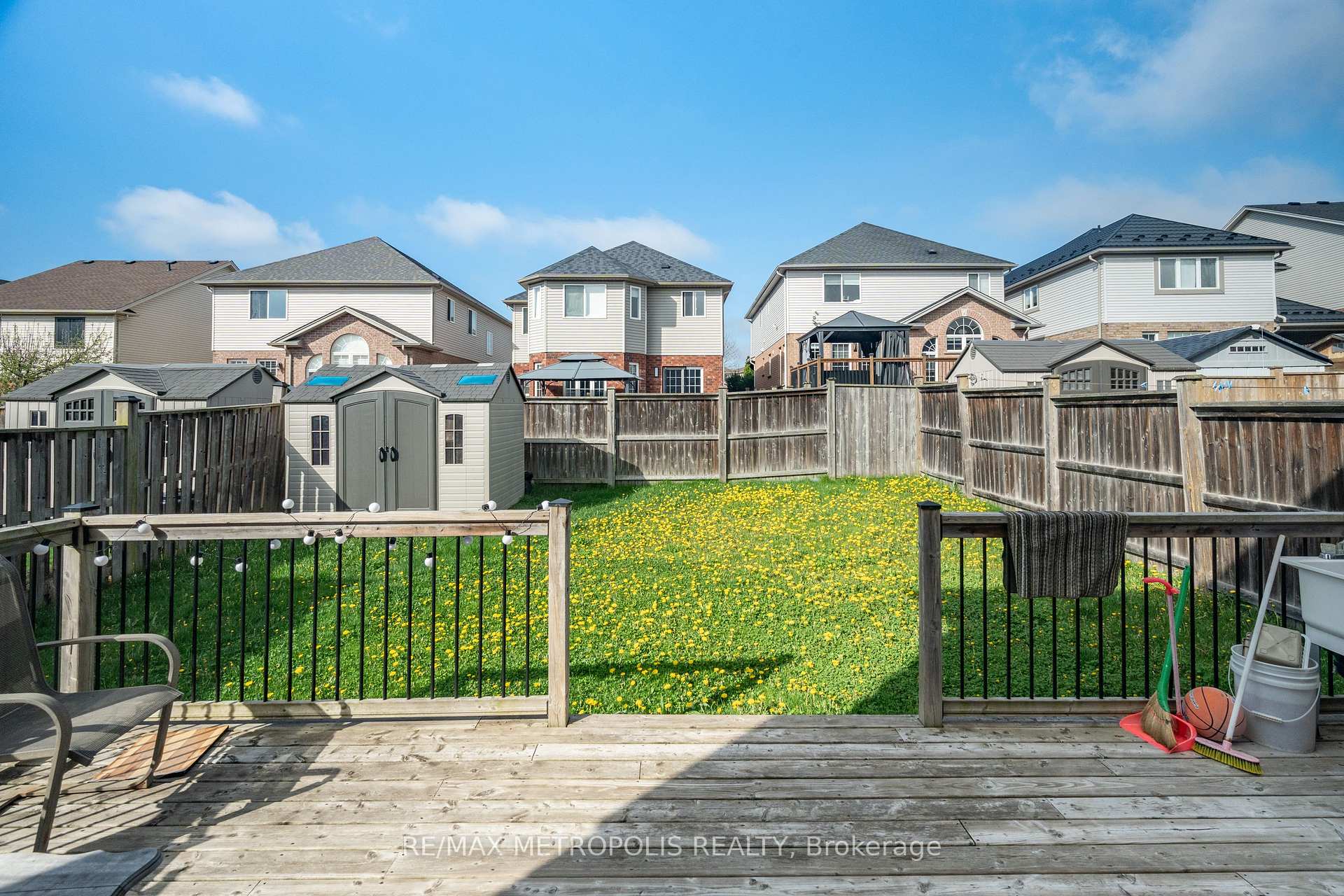 Photo 38 of 324 Colton Circle, Kitchener — HOMEH