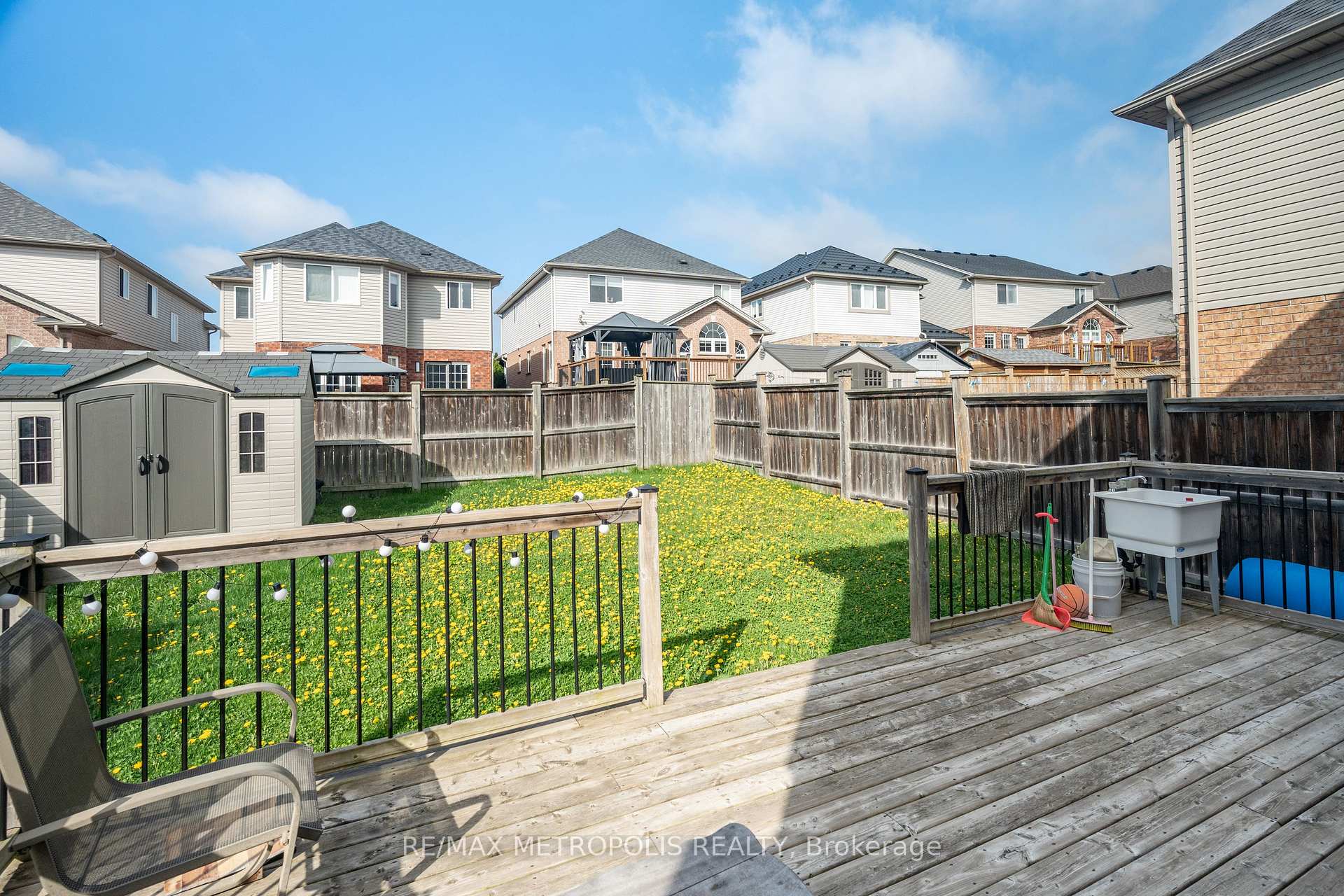 Photo 40 of 324 Colton Circle, Kitchener — HOMEH
