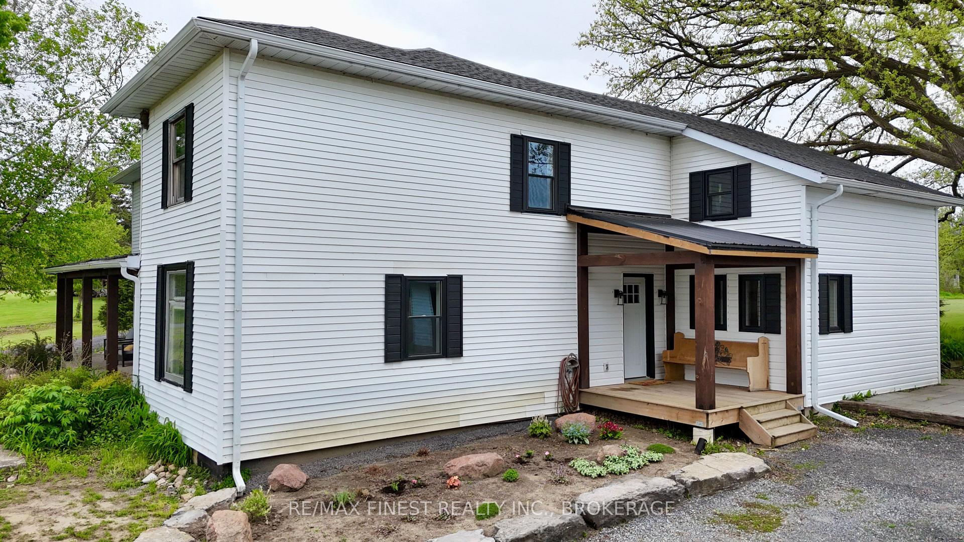 Photo 6 of 1139 Maple Road, Loyalist, Lennox and Addington - South — HOMEH